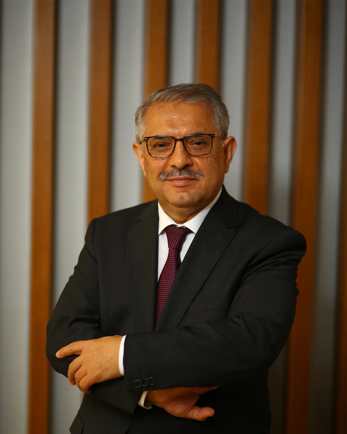 Özaydın Hukuk Bürosu - Arb. Av. Nizamettin Özaydın